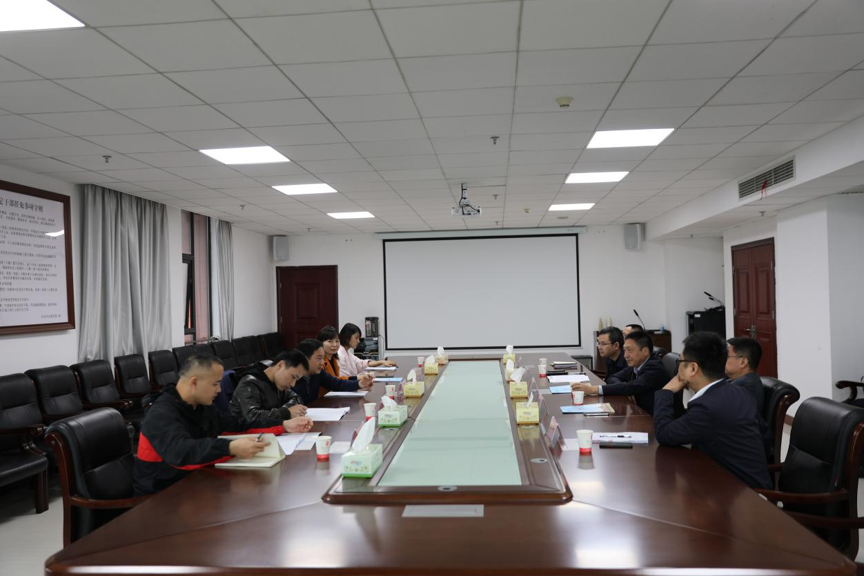 市委宣传部副部长喻华军一行到安博页面在线登录调研