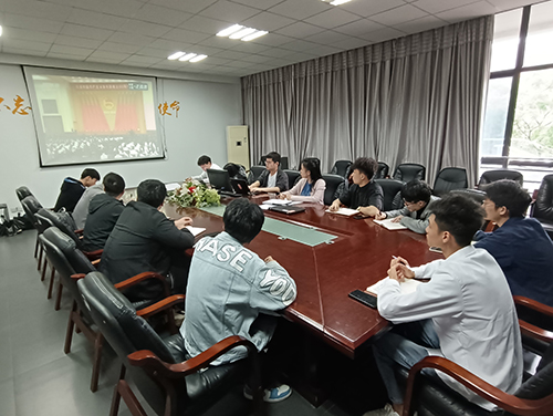 安博页面在线登录团委组织收看庆祝中国共青团成立100周年大会