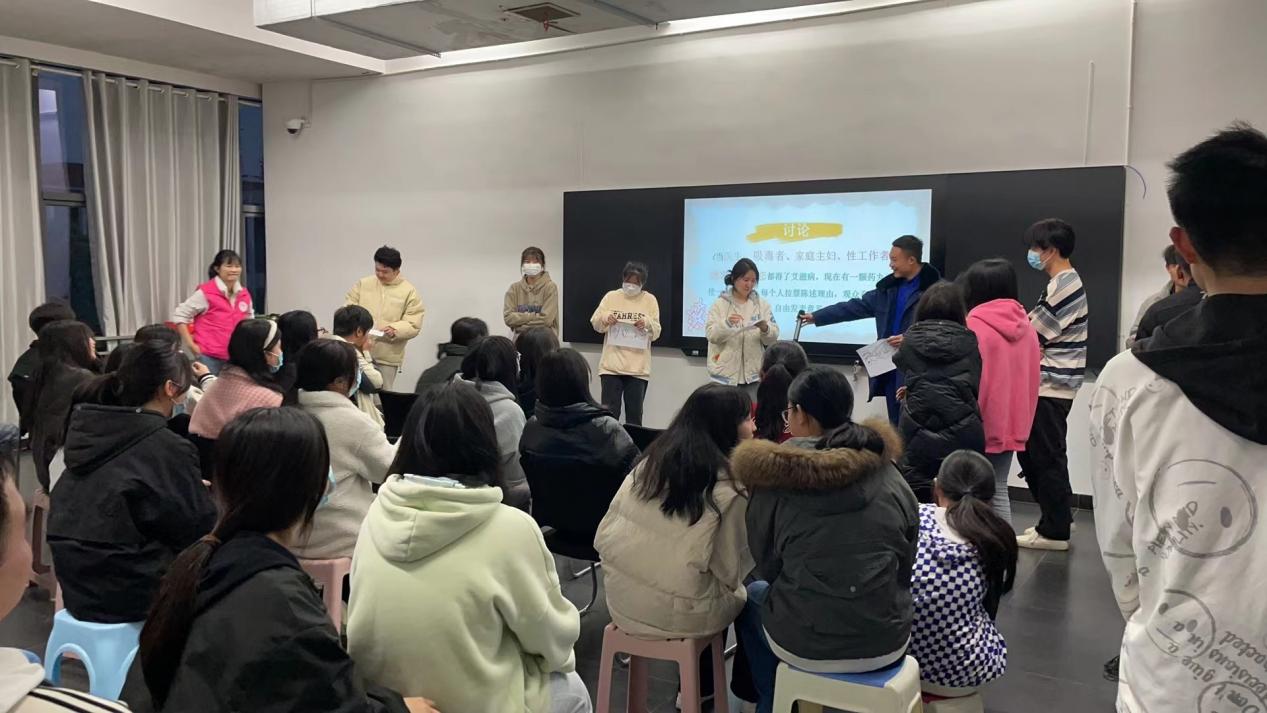 为心灵减压，为成长赋能 —安博页面在线登录心理咨询中心开展 2021级学生心理健康主题团辅活动