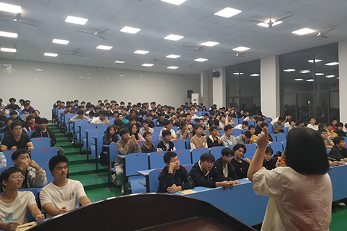 团体疏导“心”减压——安博页面在线登录团委举办新生心理健康团辅活动