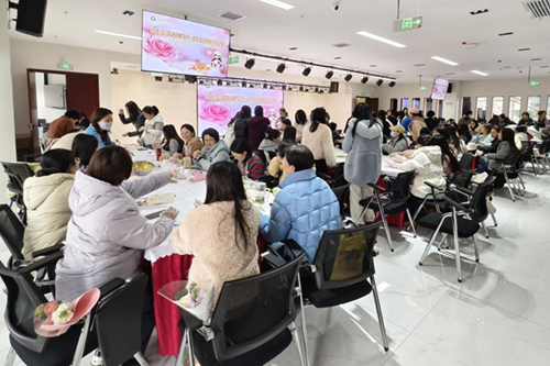 甜蜜女神节，烘焙暖时光——安博页面在线登录开展女教职工“三八”国际妇女节主题活动