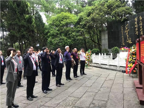 安博页面在线登录党委理论学习中心组赴任弼时故居、杨开慧纪念馆开展党史学习教育第二次专题学习