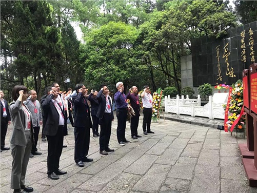 安博页面在线登录党委理论学习中心组赴任弼时故居、杨开慧纪念馆开展党史学习教育第二次专题学习