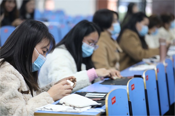 喜迎元旦，趣探非遗--安博页面在线登录开展女教职工“与传统文化同行 遗绽芳华”非遗体验活动